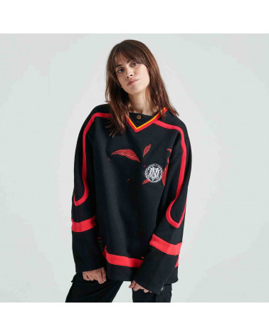 Dolly Noire Sweatshirt Vento del Nord Hockey Crewneck Over Black