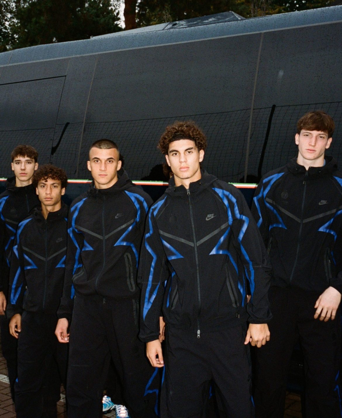 Nike Tech Woven Suit celebra la Seconda Stella dell’Inter2