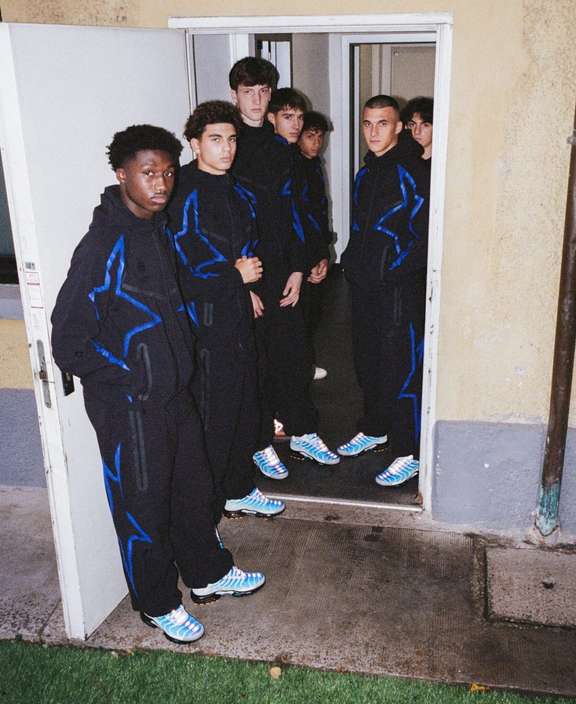 Nike Tech Woven Suit celebra la Seconda Stella dell’Inter5