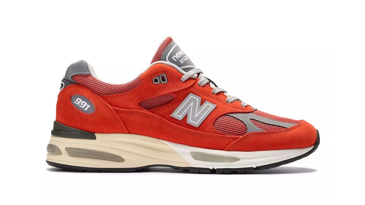 New Balance 991v2 “Grenadine”